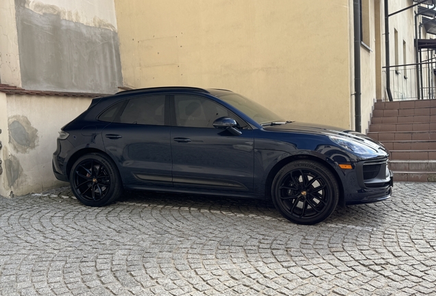 Porsche 95B Macan GTS MkIII