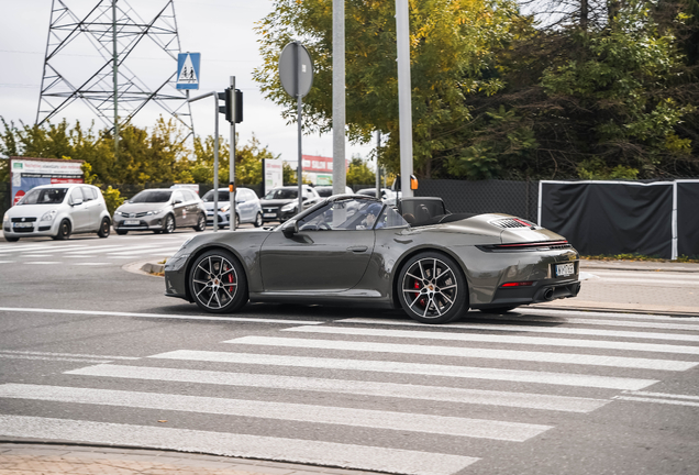 Porsche 992 Carrera 4 GTS Cabriolet MkI