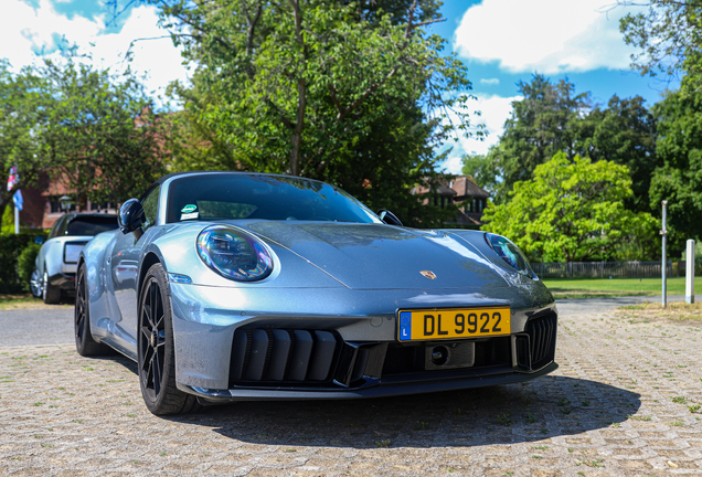 Porsche 992 Carrera 4 GTS Cabriolet MkII