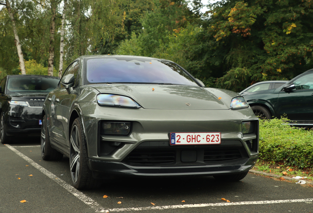 Porsche Macan EV Turbo