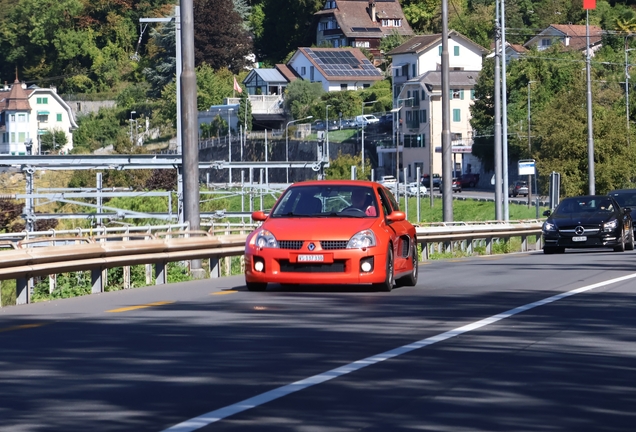 Renault Clio V6 Phase II