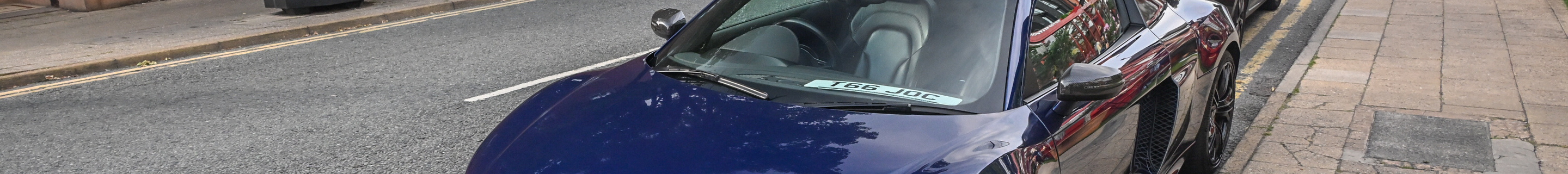 Audi R8 V10 Plus 2013