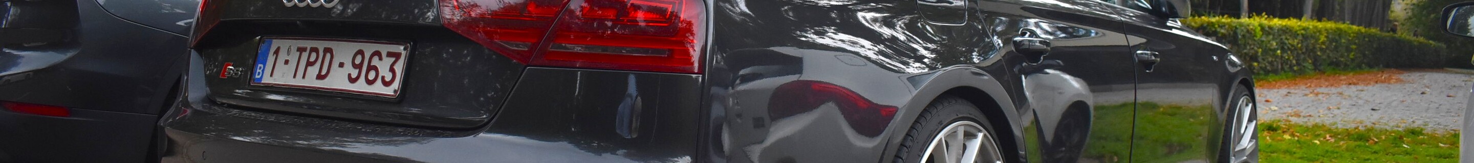 Audi S8 D4