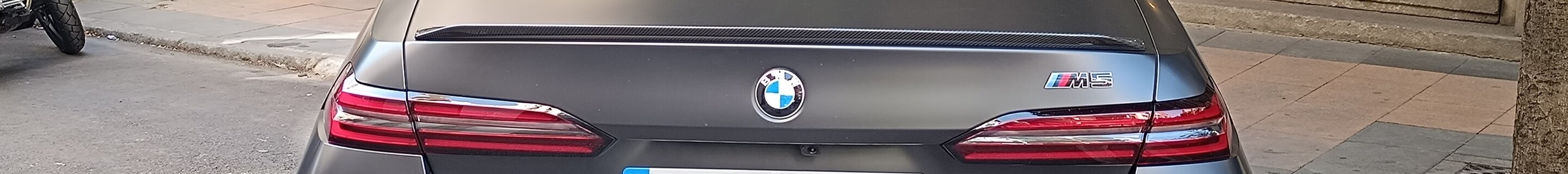 BMW M5 G90