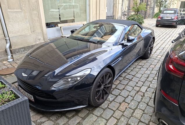 Aston Martin DB11 V8 Volante