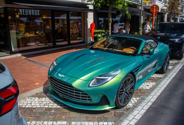 Aston Martin DB12 Volante