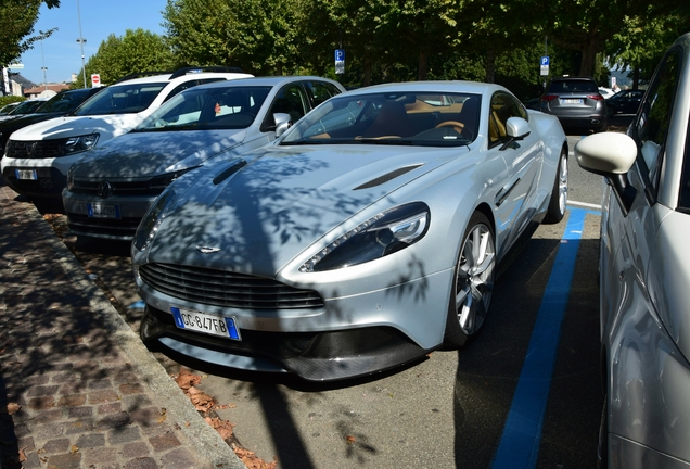 Aston Martin Vanquish 2013