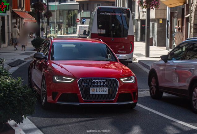 Audi RS4 Avant B8