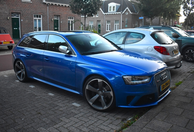 Audi RS4 Avant B8