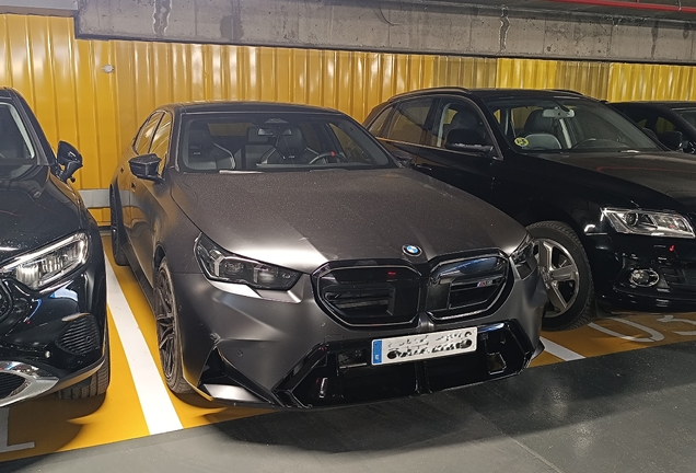 BMW M5 G90
