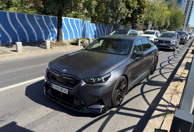 BMW M5 G90