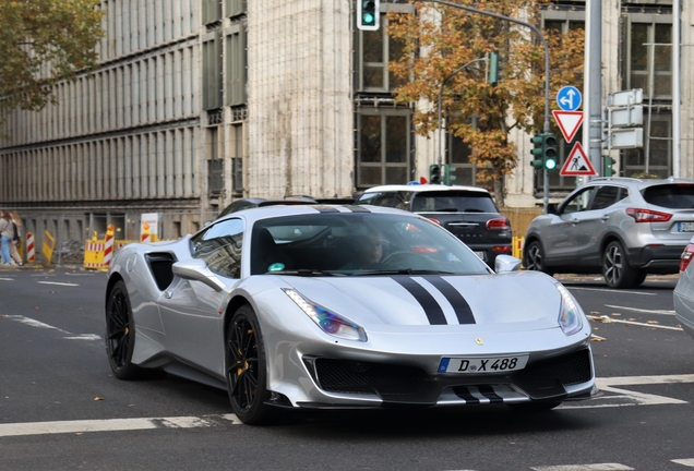 Ferrari 488 Pista