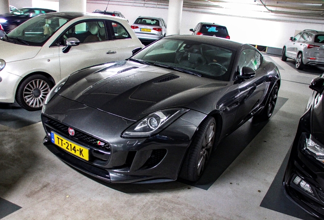Jaguar F-TYPE S Coupé