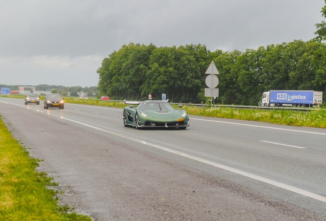 Koenigsegg Jesko Attack