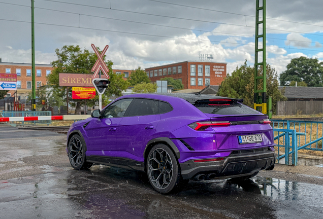 Lamborghini Urus Performante