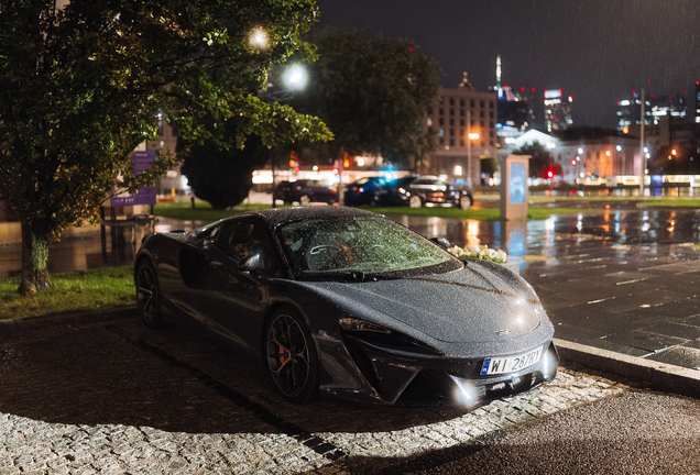 McLaren Artura Spider