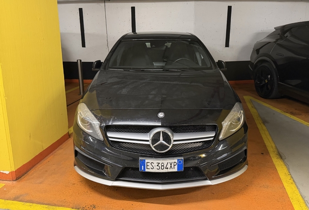 Mercedes-Benz A 45 AMG