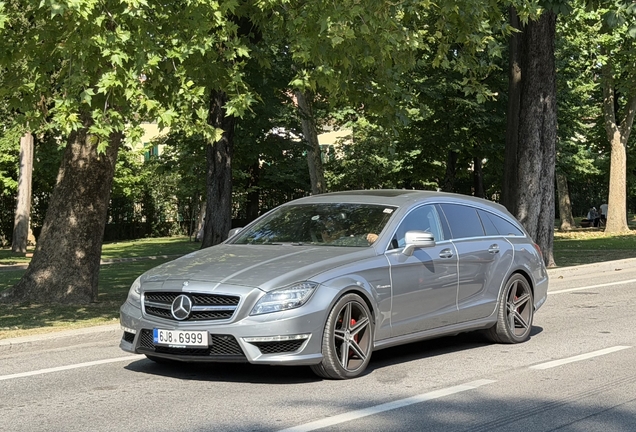 Mercedes-Benz CLS 63 AMG X218 Shooting Brake