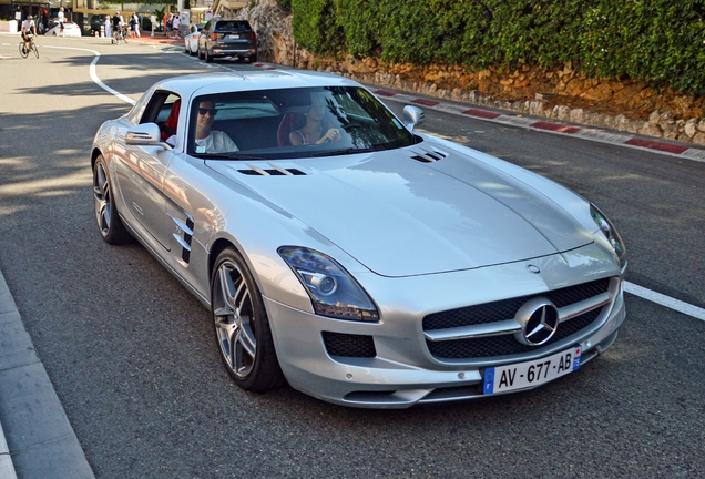 Mercedes-Benz SLS AMG
