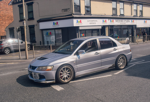 Mitsubishi Lancer Evolution IX MR FQ-340