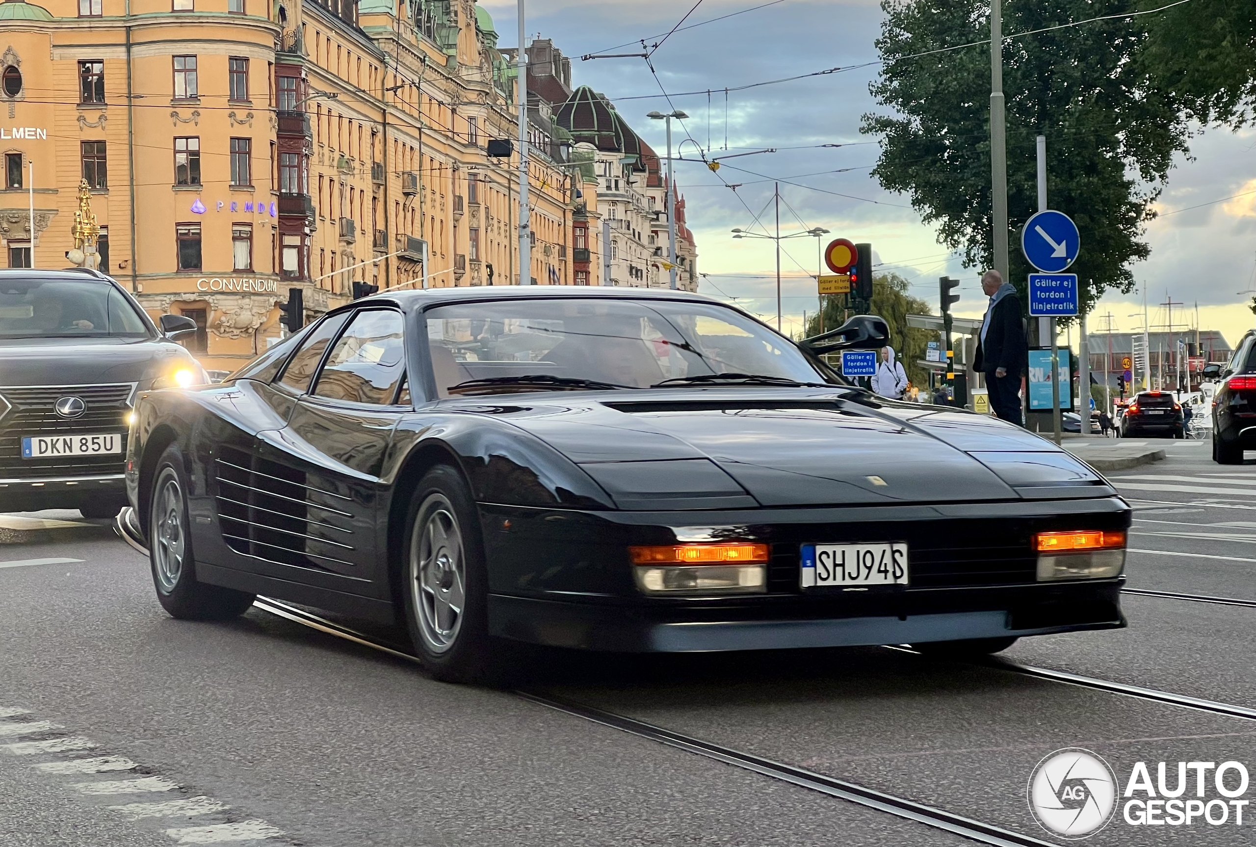 Ferrari Testarossa Monospecchio