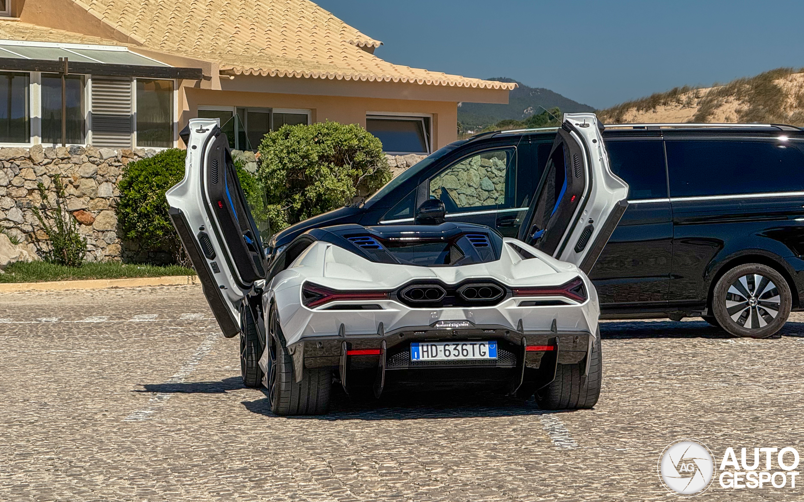 Lamborghini Revuelto
