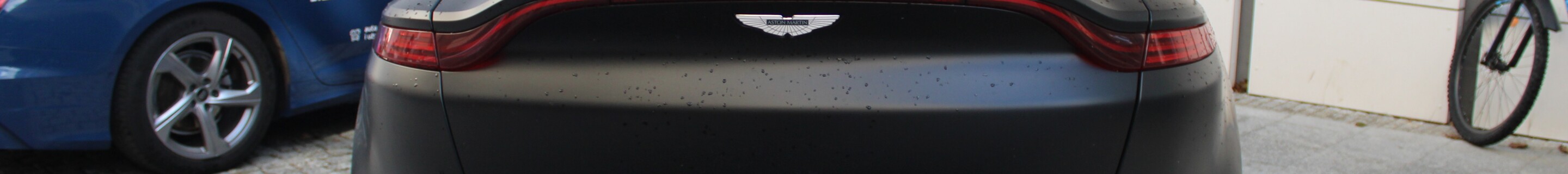 Aston Martin DBX