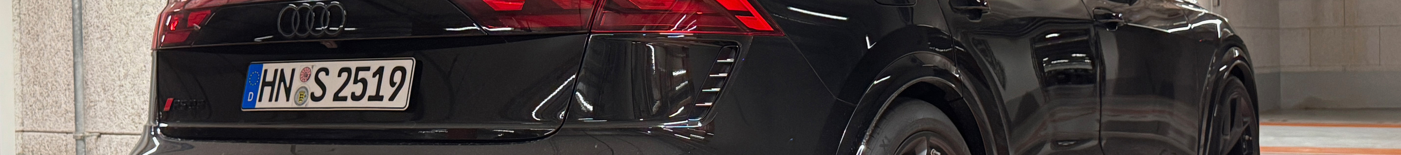 Audi RS Q8 2024