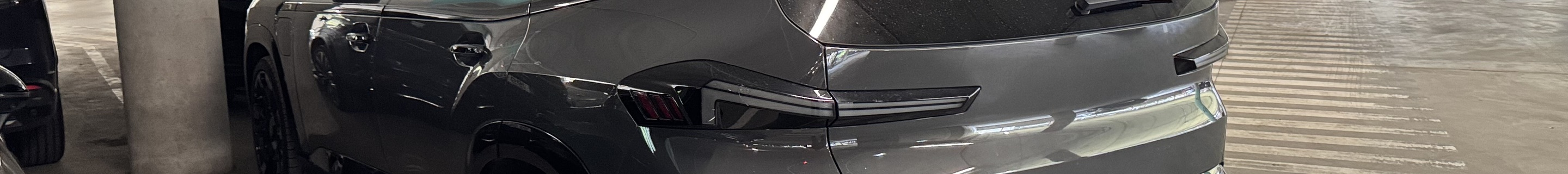 BMW XM G09