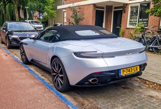 Aston Martin DB11 V8 Volante