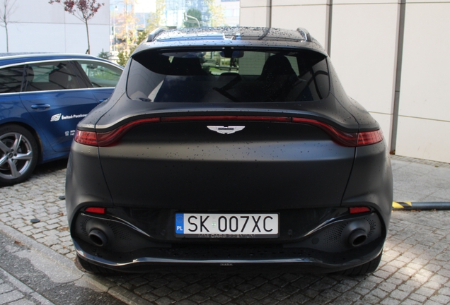 Aston Martin DBX