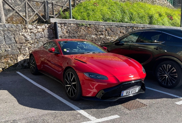 Aston Martin V8 Vantage 2018