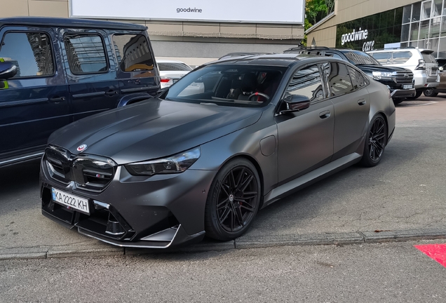BMW M5 G90