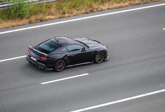Ford Mustang Dark Horse 2024 RTR