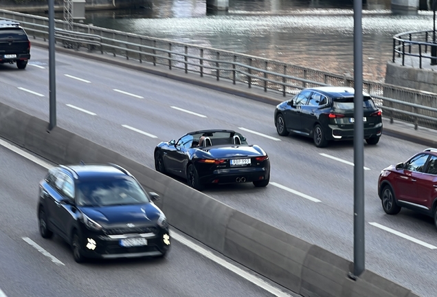 Jaguar F-TYPE S Convertible