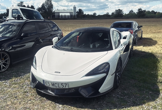 McLaren 570GT