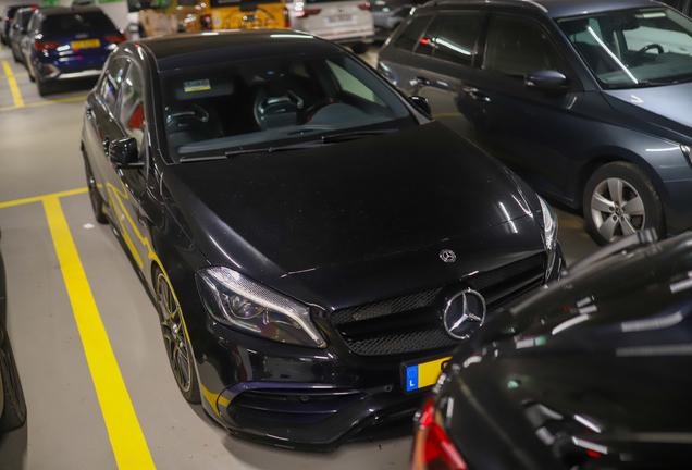 Mercedes-AMG A 45 W176 2015