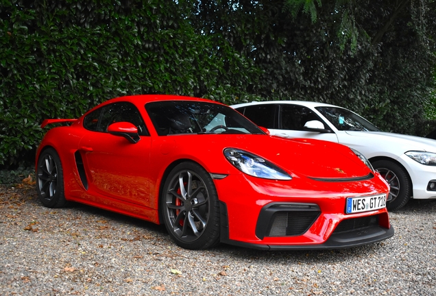 Porsche 718 Cayman GT4