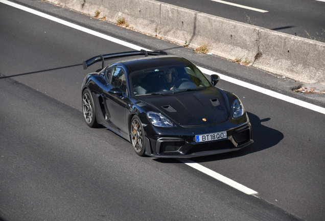 Porsche 718 Cayman GT4 RS