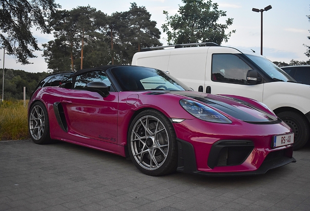 Porsche 718 Spyder RS Weissach Package