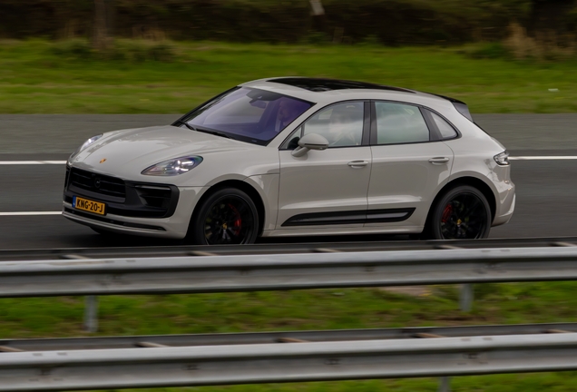 Porsche 95B Macan GTS MkIII