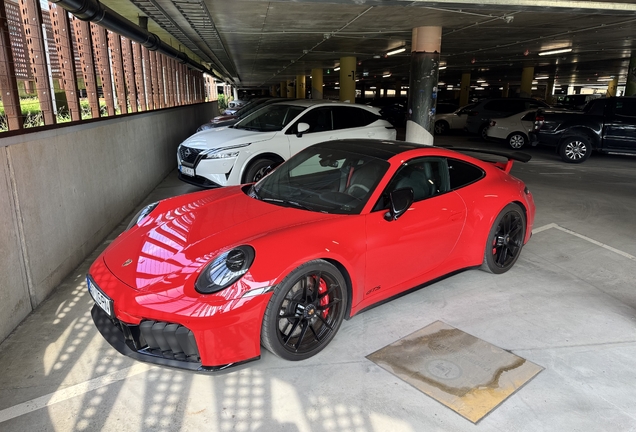 Porsche 992 Carrera 4 GTS MkII