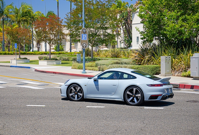 Porsche 992 Sport Classic