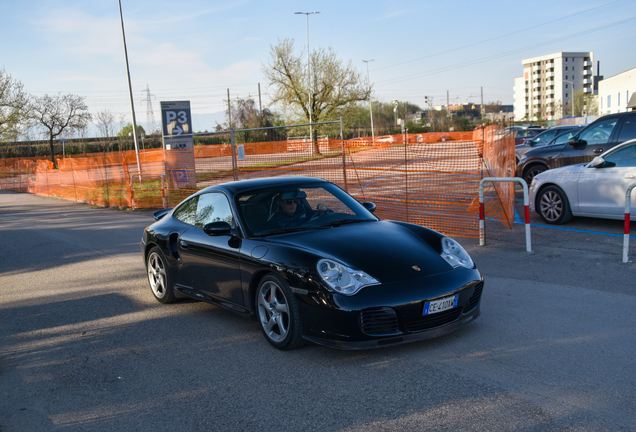 Porsche 996 Turbo