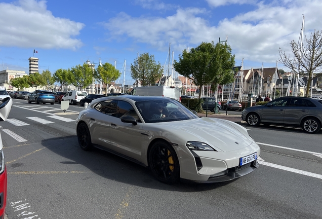 Porsche Taycan Turbo S Sport Turismo MkII