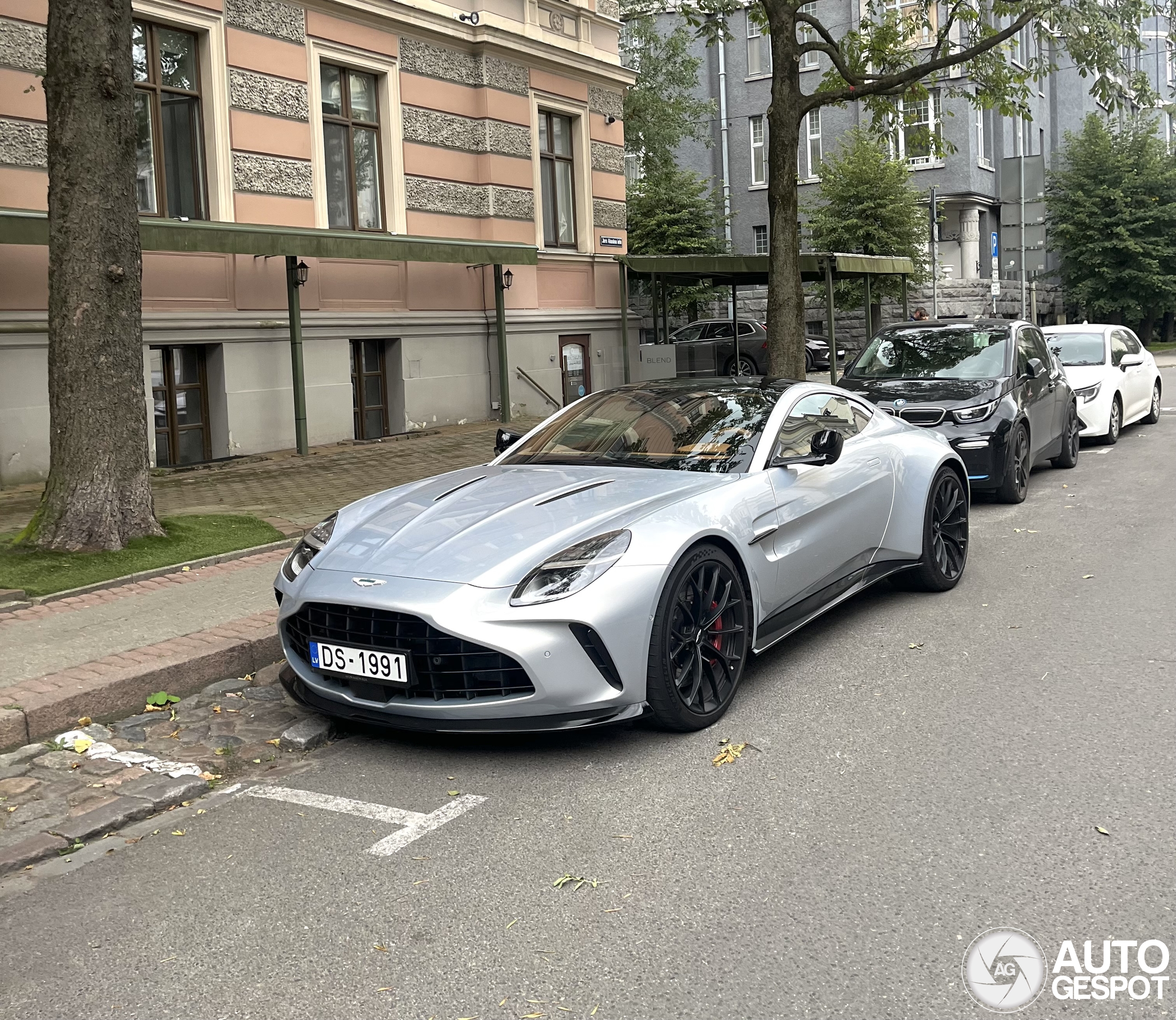 Aston Martin Vantage 2024