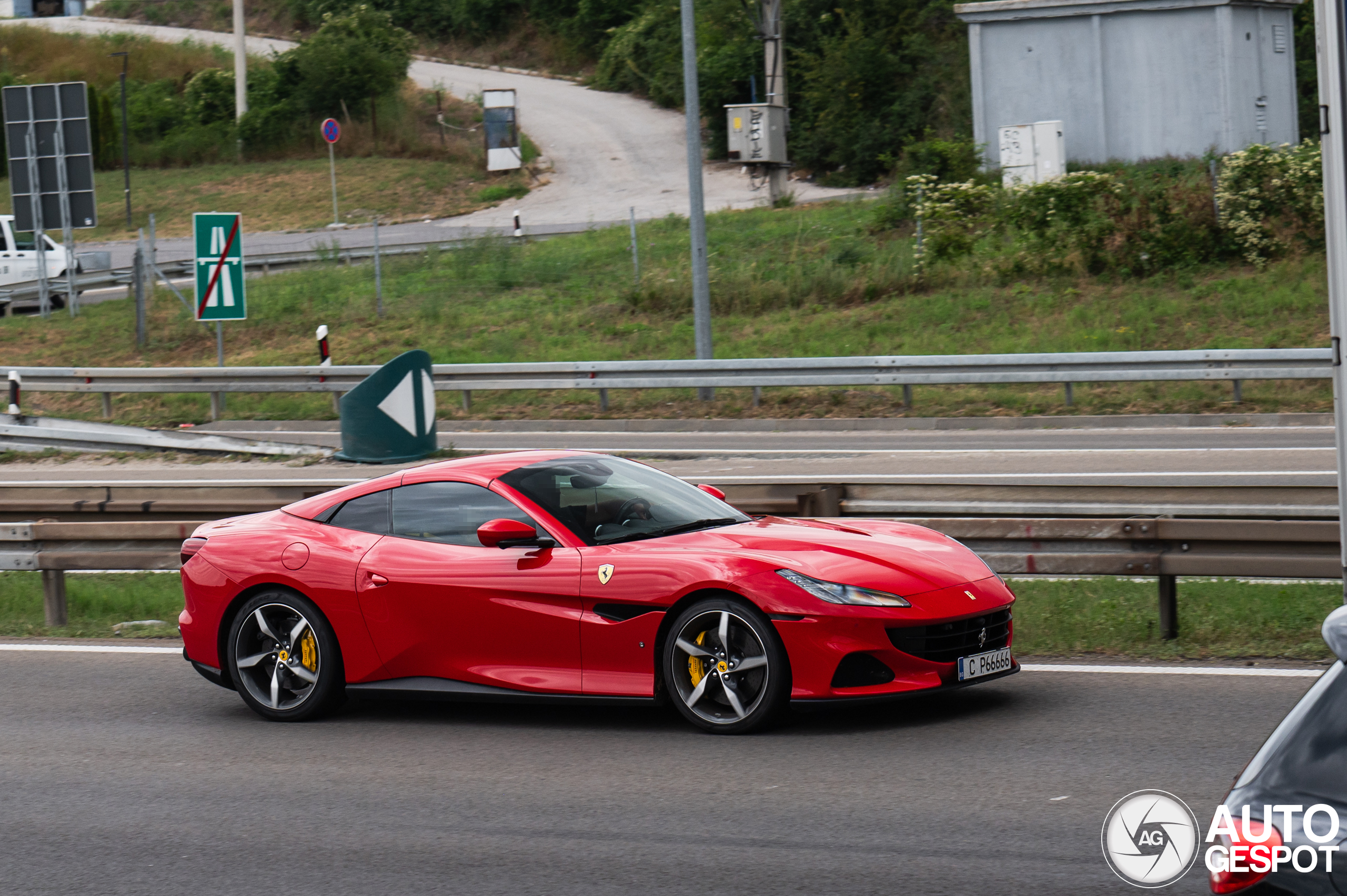 Ferrari Portofino M