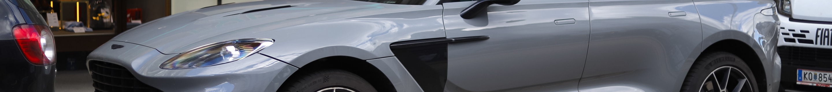 Aston Martin DBX