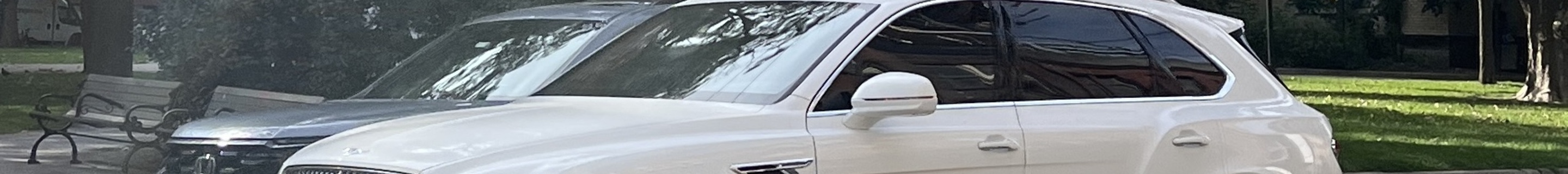 Bentley Bentayga Azure