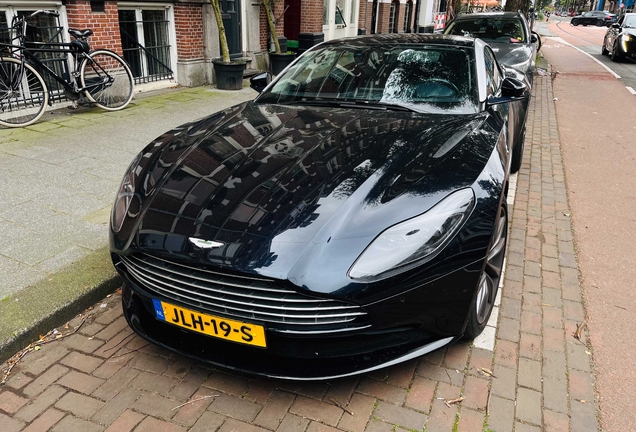 Aston Martin DB11